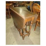 ANTIQUE GATE LEG DINING TABLE
