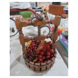 VTG WOOD NUT CRACKER WELL WITH VTG GRAPES