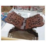 VTG INDIA ORNATE HAND CARVED WOOD BOOK STAND