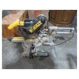 DEWALT HEAVY DUTY COUNTER TOP SAW - ELECTRIC