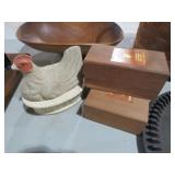 (2) WOOD BOXES & PAPER MACHE HEN ON NEST
