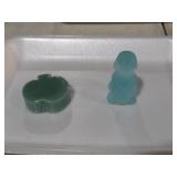 VIKING GLASS FROSTED BUNNY&AVENTURINE PAPERWEIGHT