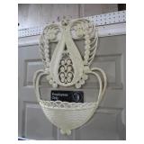 WOVEN WALL HANGING PLANTER BOX