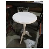 PAINTED WOOD PEDESTAL TABLE