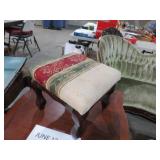 VTG PADDED FOOT STOOL
