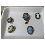 CAMEO STYLE BROOCH