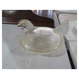 VTG INDIANA GLASS HEN ON NEST
