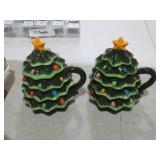 (2) VTG CHRISTMAS TREE TEAPOTS
