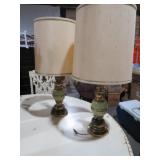 PAIR VTG HOLLYWOOD REGENCY STIFFLE BRASS/GRN LAMPS