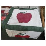 QUILTED SHAM  APPLE WALL ART 59.5"X50"
