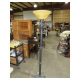 METAL FLOOR LAMP W/ SHADE