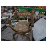 SEDIA SAVONAROLE ARM CHAIR