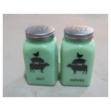 PAIR JADEITE STACKED FARM ANIMALS S/P SHAKERS