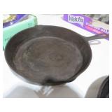10 INCH CAST IRON SKILLET