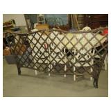 UNIQUE METAL KING SZ HEADBOARD W/ HOLLYWOOD FRAME