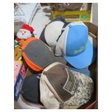 COLL. MEN TRUCKER HATS