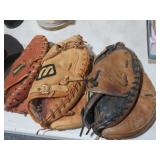 3 NICE CATCHER MITTS