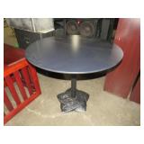 UNIQUE METAL BASE RD TOP PEDESTAL TBL