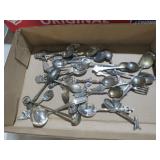COLL OF VINTAGE SOUVINER SPOONS