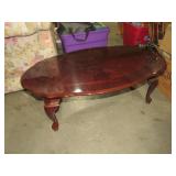 CHERRY FINISH QUEEN ANNE LEG CENTER TBL