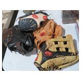 4 LEATHER BALL GLOVES