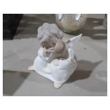 VINTAGE L LADRO  ANGEL THINKING FIGURINE