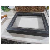 CURIO/SALES CASE W/ HINGED & MAGNETIC CLASP