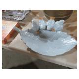 MC BLUE BIRD AND LEAF BOWL OR TRAY