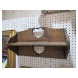 WOOD HANGING SHELF WITH HEART CUT OUT