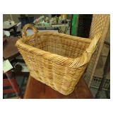 LARGE WOVEN DBL HANDLE BASKET