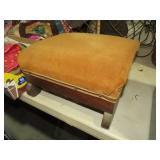 VINTAGE ANTIQUE FOOT STOOL