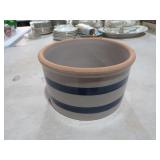 BLUE BANDEND SALT CROCK