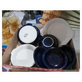 4 FIESTA NAVY BOWLS AND 3 HALL BOWLS, BLUE & CREAM