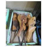 COLL OF VINTAGE SHOE FORMS