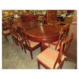 BEAUTIFUL CHERRY FINISH ORIENTAL STYLE DINN. TABLE