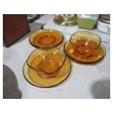 4 AMBER SAUCERS & 2 AMBER BOWLS