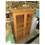 WOOD DISPLAY CABINET 3 WOOD SHELVES 1 GLASS