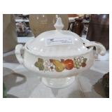 VTG CERAMIC SOUP TOURAINE  WITH LADDLE