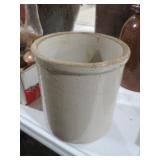 HALF GALLON CROCK NO CRACKS OR CHIPS