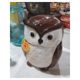CRACKER BARRELL CERAMIC OWL COOKIE JAR