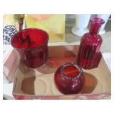 COLLECTION OF RED ART GLASS VASES & COMPOTE