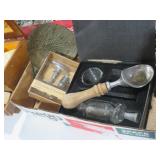 COL OF WINE BOTTLE STOPPERS, SCOOPER,NECTOR COLLEC