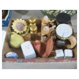 COLLECTION OF SALT & PEPPER SHAKERS