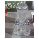 LE SMITH 3 FACE SUGAR SHAKER & BOHEMIA S&P SET