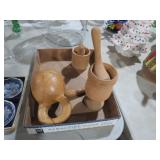 COLLECTION OF WOOD MORTOR/PESTLES, WOOD ITEMS