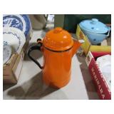 VTG ORNAGE ENAMELWARE TEA/COFFEE POT