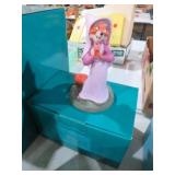 WALT DISNEY ROBINHOOD FIGURINE WITH BOX