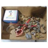 COLLECTION OF VINTAGE WATCHES