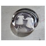 TWO SMALL GIRLS 1910 VICTORIAN PAPERWEIGHT