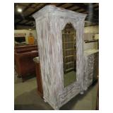 BEAUTIFUL WHITE WASH STYLE WAREDROBE
